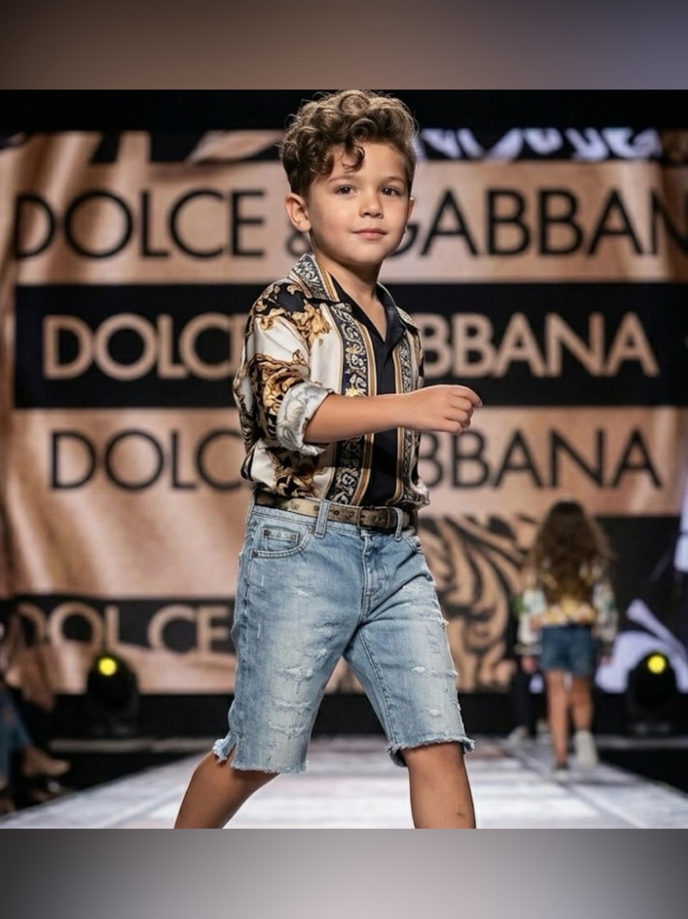 authentic Dolce & Gabbana luxury designer boys toddler denim signature shorts 4